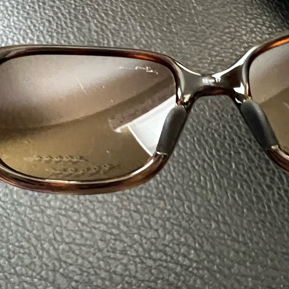 Sunglasses - Picture 9 of 11